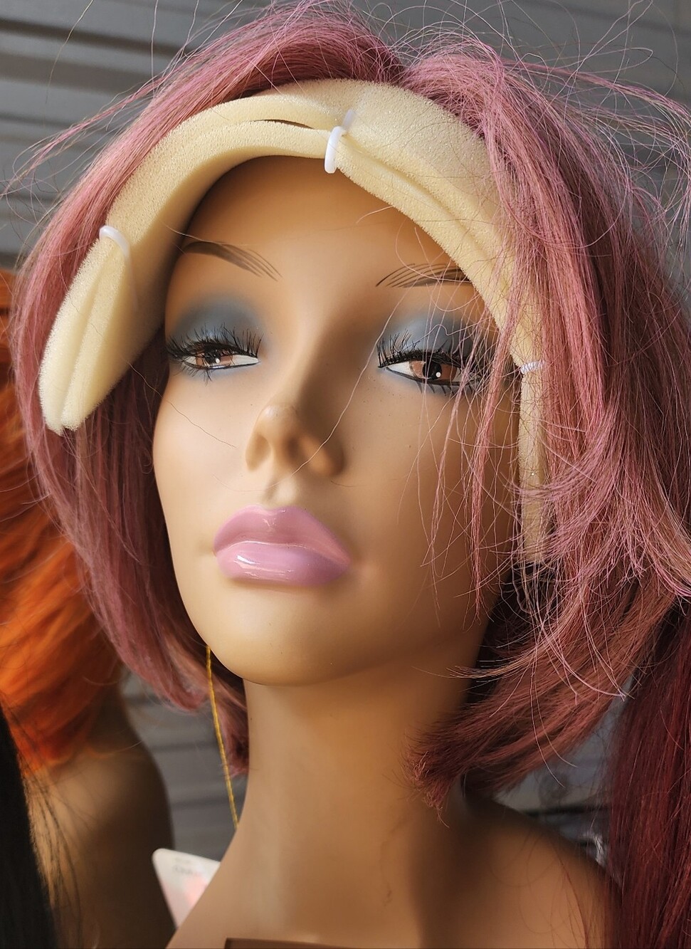 Outre Everywear Women's Antique Mauve Short Synthetic Wig with Cream Headband
